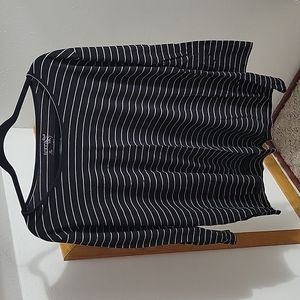 Black and white striped 3/4 length sleeve top